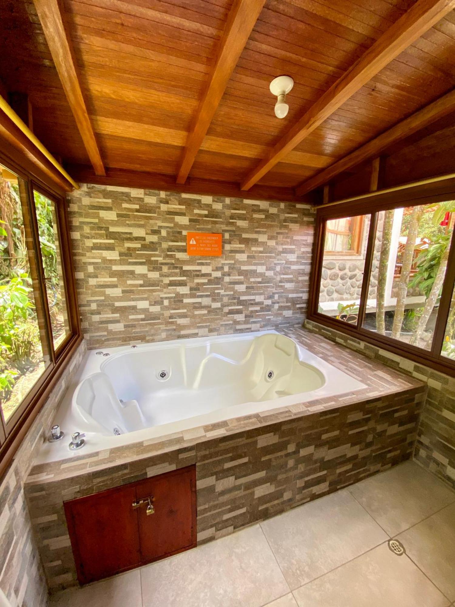 Hosteria Arasari Миндо Экстерьер фото